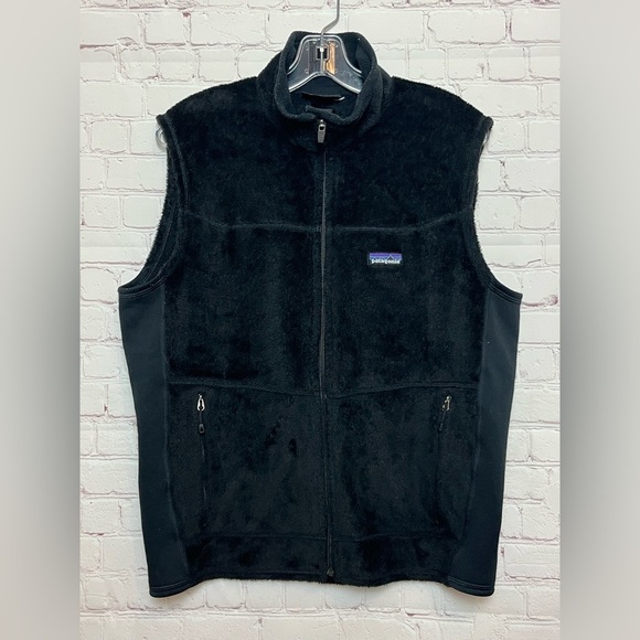 Patagonia Black Fleece Vest - Picture 1 of 13